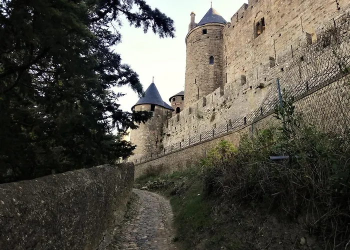 Sous Les Remparts דירה *