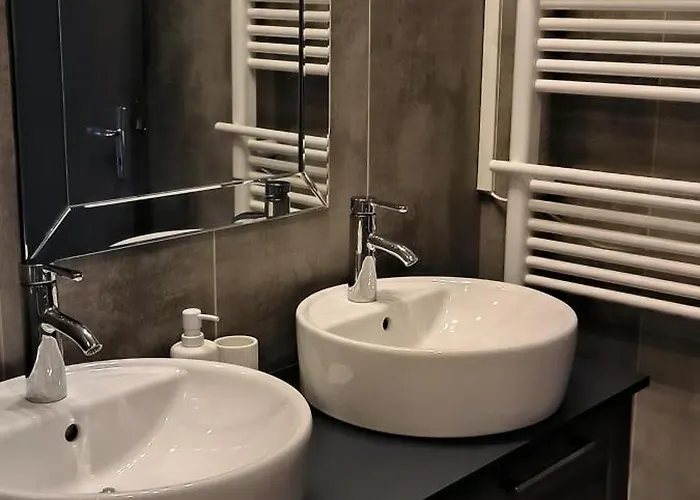 Sous Les Remparts דירה